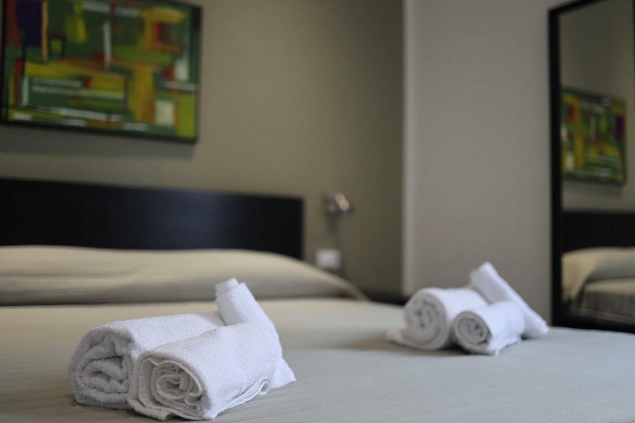 Cavour37 Rooms Palermo Ngoại thất bức ảnh