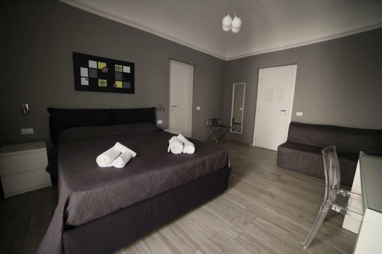 Cavour37 Rooms Palermo Ngoại thất bức ảnh